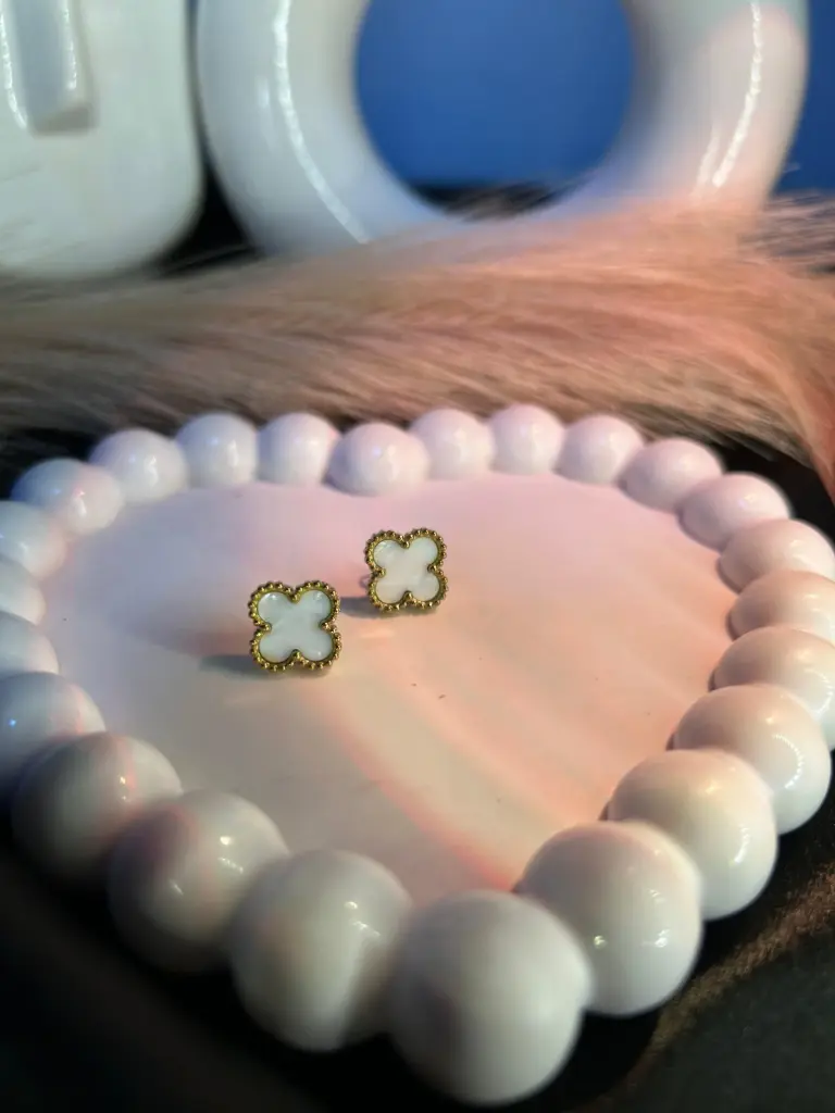 White Clove