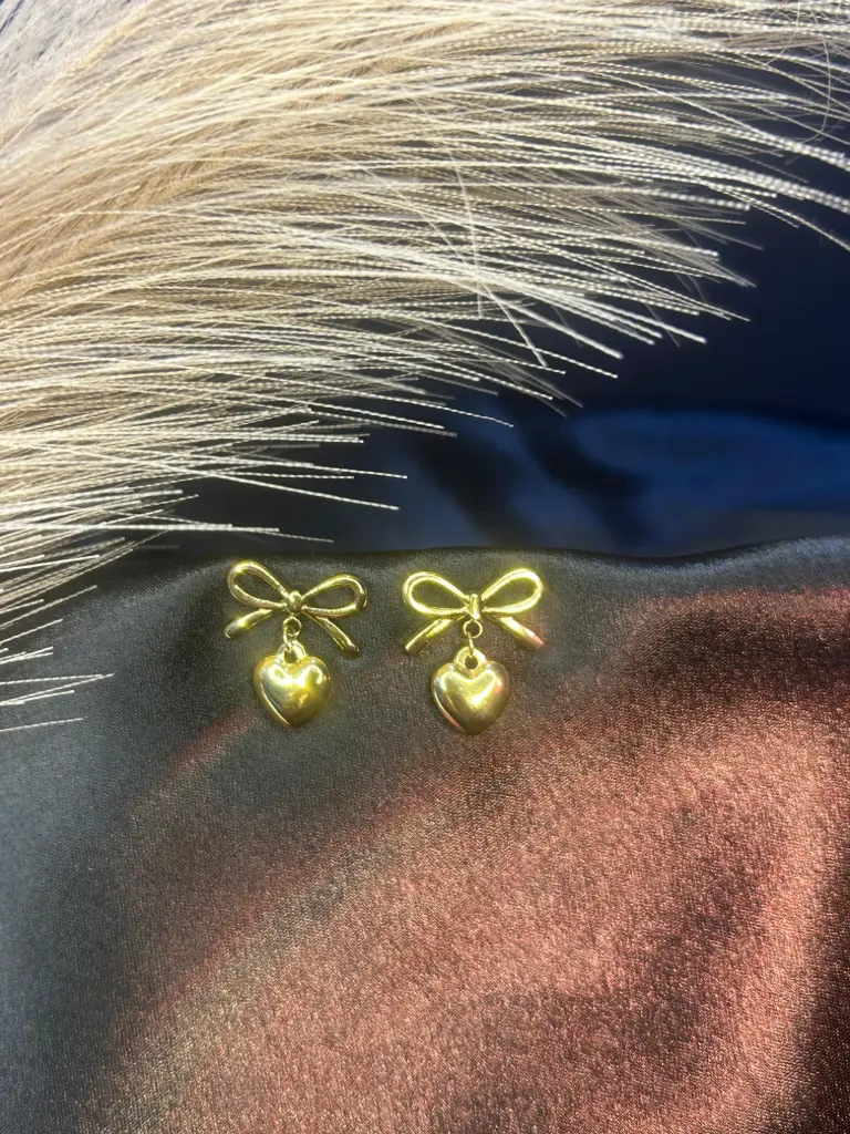 Heartstring Elegance
