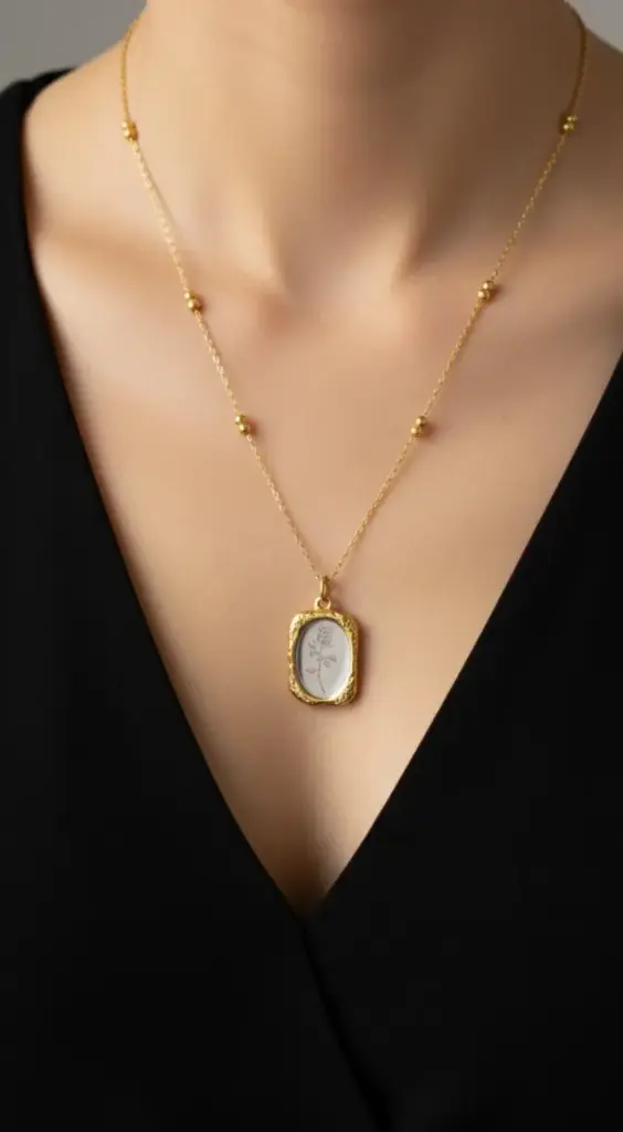 Rose Encraved Pendant