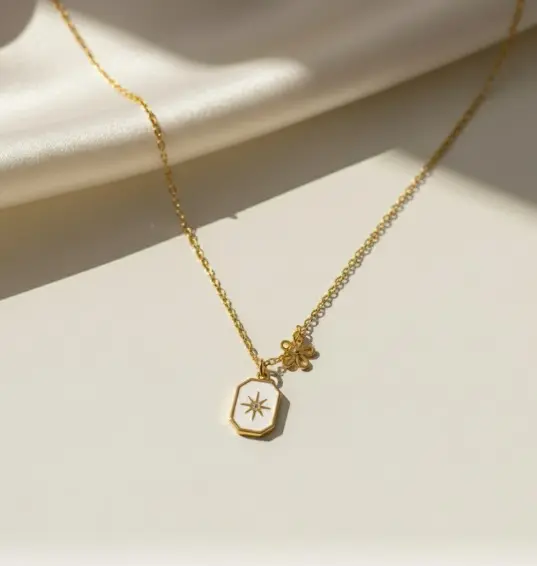 Zirconia Star Pendant With Flower