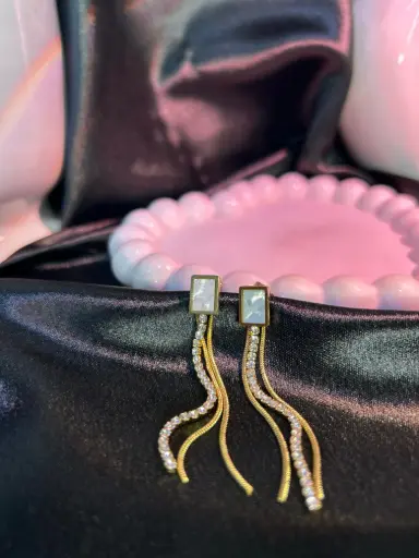 [EARI-290] Moon Stream