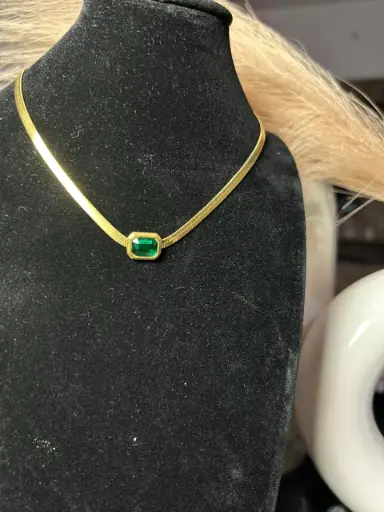 Royal Green Shinr