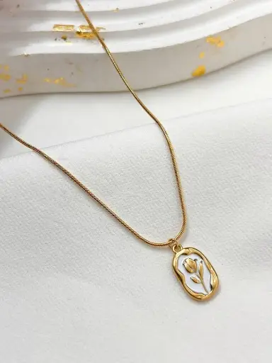 Vintage Medallion Rose