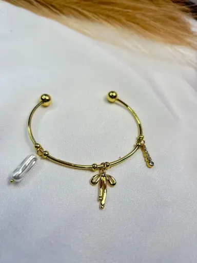 Bow charms