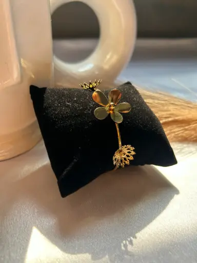 [SS Bracelet-1063] Petals In The Wind